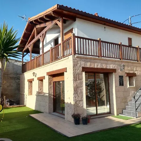 Casa Ecoeficiente Eguzkilore Torrelles Esterno foto